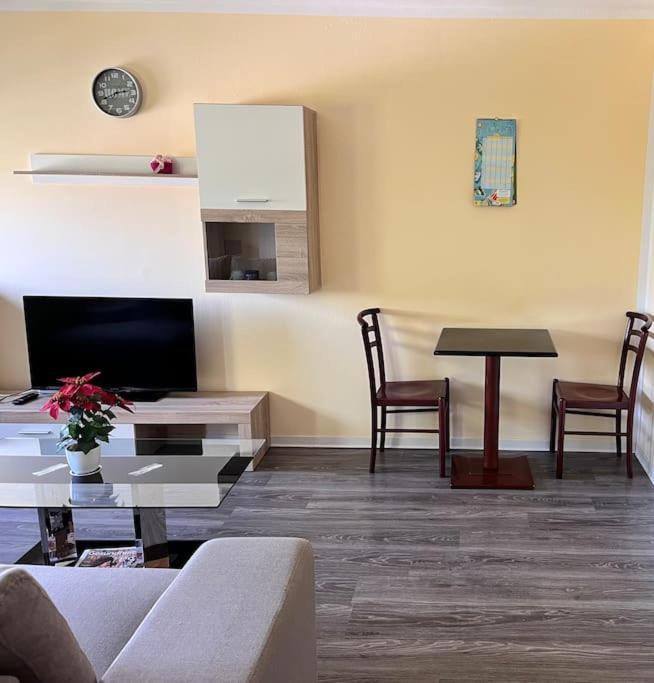 Apartment In Gilching Bagian luar foto